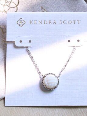 New Kendra Scott White Mother-of-Pearl Volleyball Necklace Silver